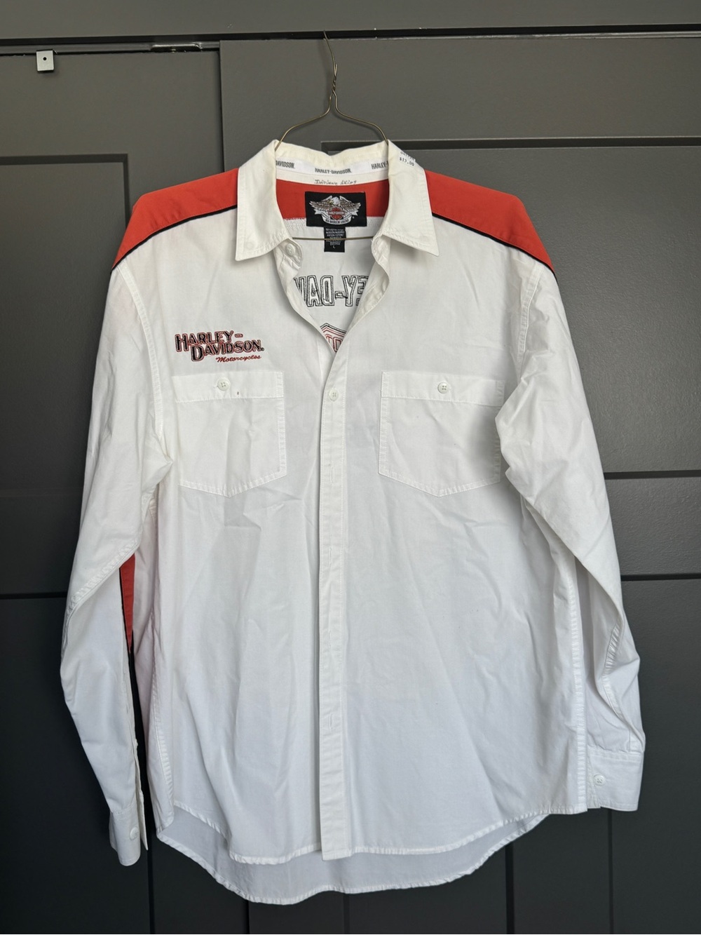 Vintage Harley-Davidson White Button-Up Shirt with Red Shoulder Panels